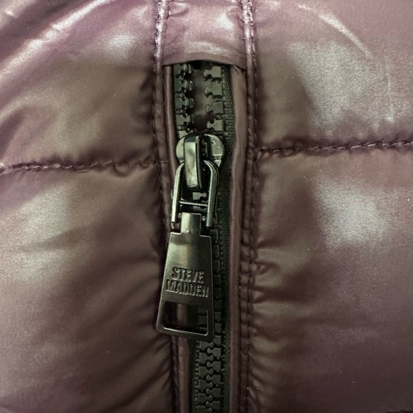 Steve Madden Glacier Shield Winter Merlot Puffer Coat with Faux Fur Lining NWT - Picture 7 of 7